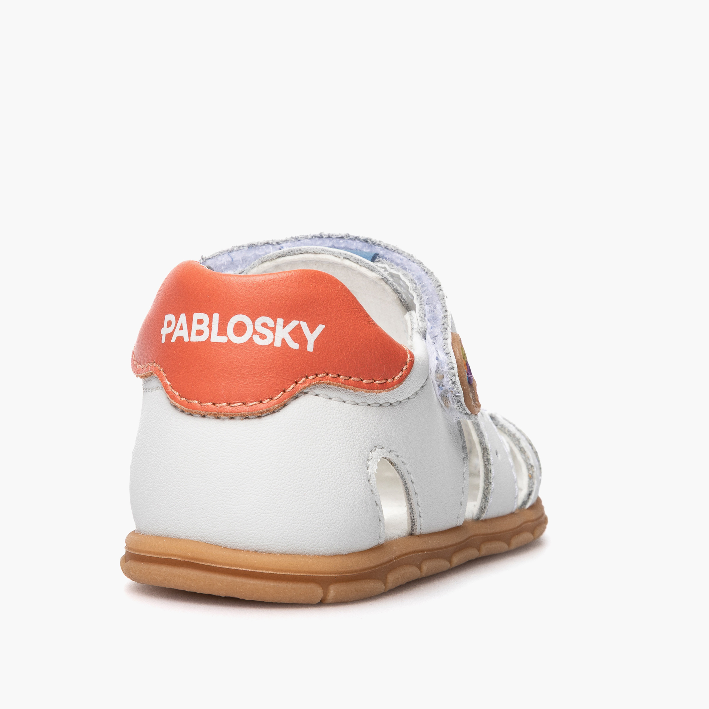 صندل بتصميم مفرغ وشريط إغلاق لاصق من بابلوسكي-baby-boys-shoes-sandals-image-5