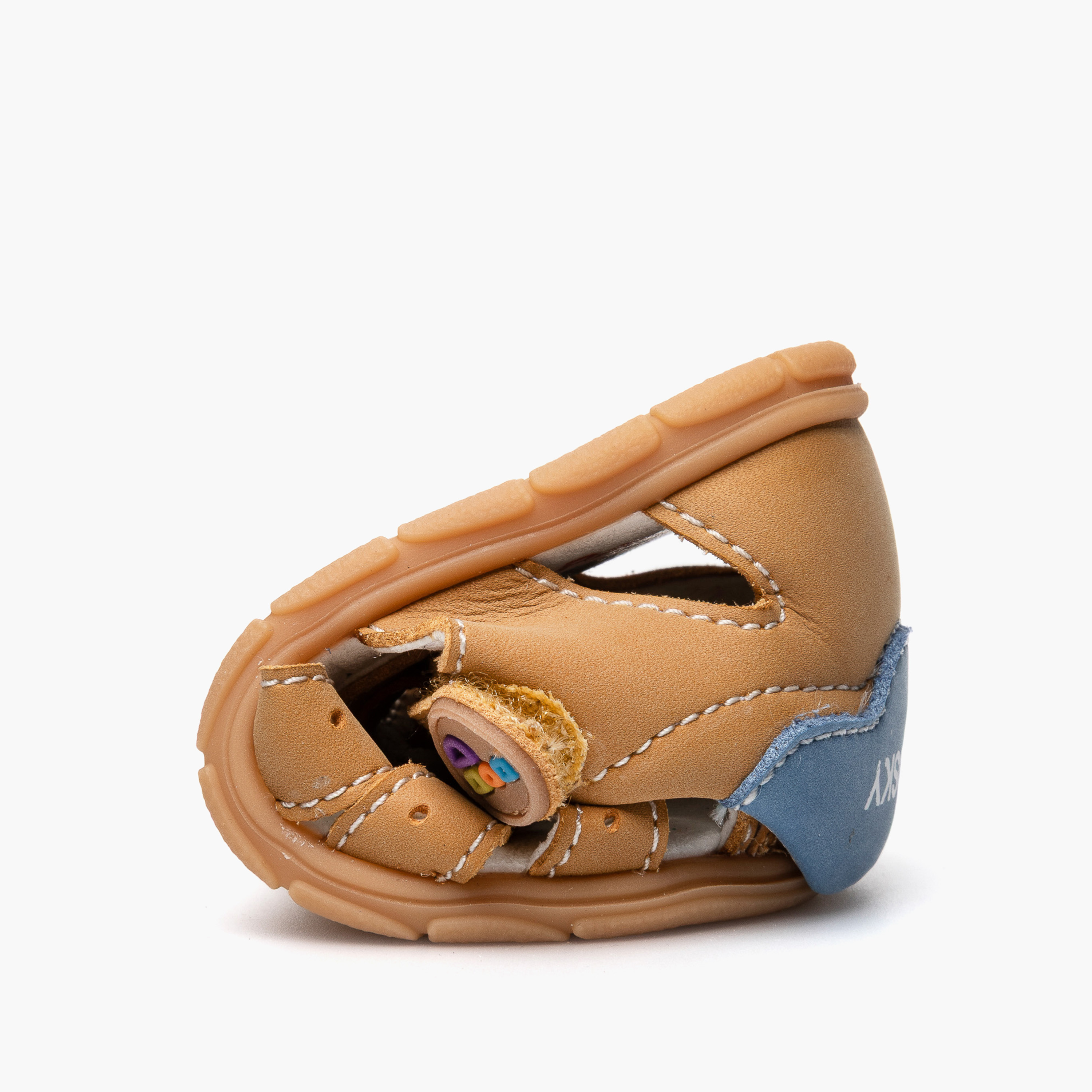 صندل بتصميم مفرغ وشريط إغلاق لاصق من بابلوسكي-baby-boys-shoes-sandals-image-2