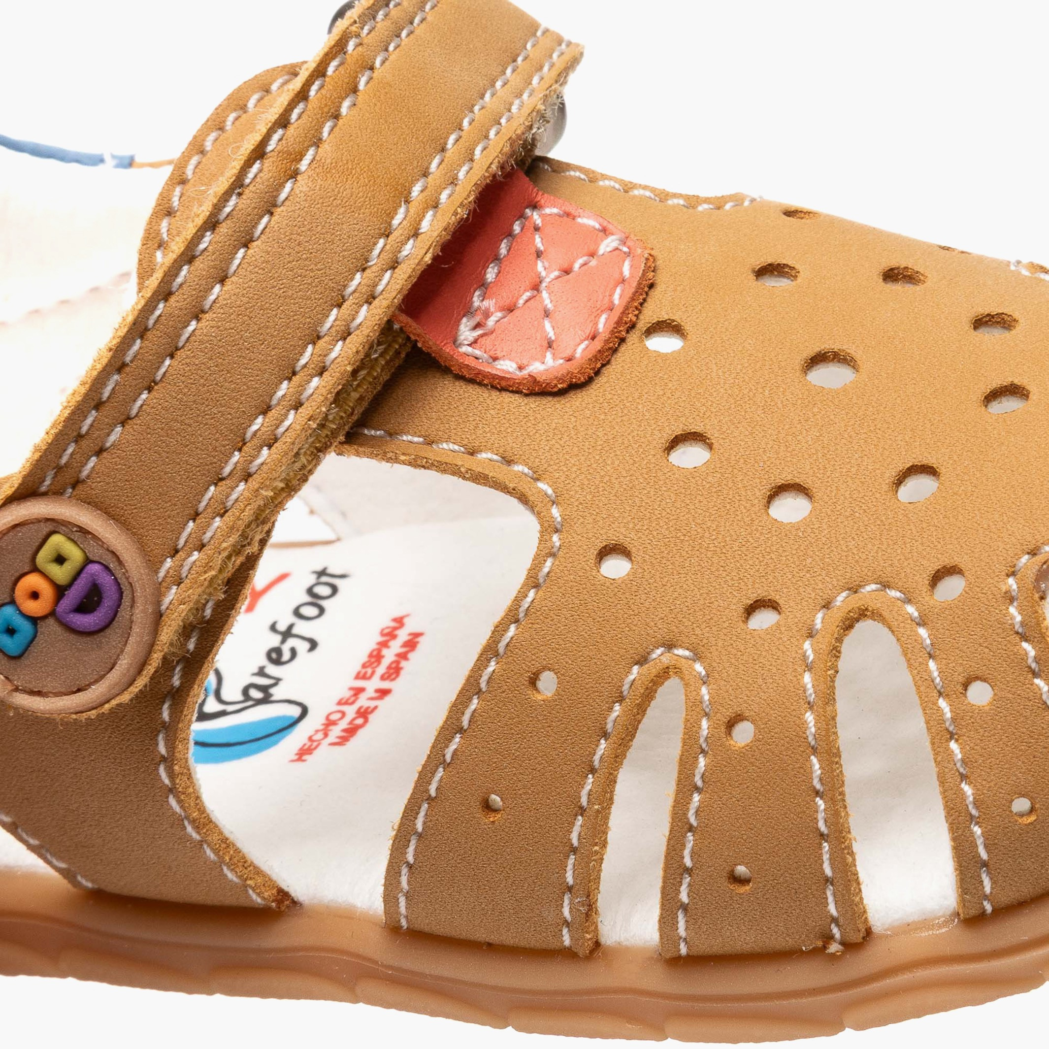 صندل بتصميم مفرغ وشريط إغلاق لاصق من بابلوسكي-baby-boys-shoes-sandals-image-1