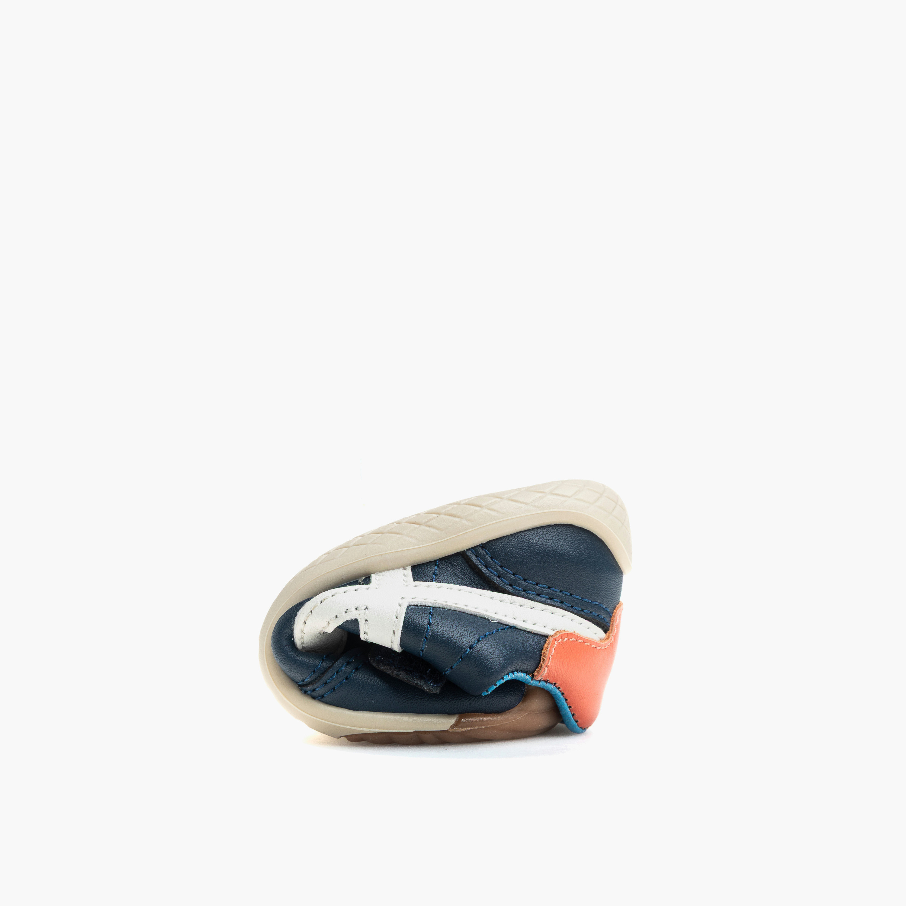 حذاء سنيكرز متعدد التصاميم بشريط إغلاق لاصق للأولاد من بابلوكسي-baby-boys-shoes-closedshoes-image-5