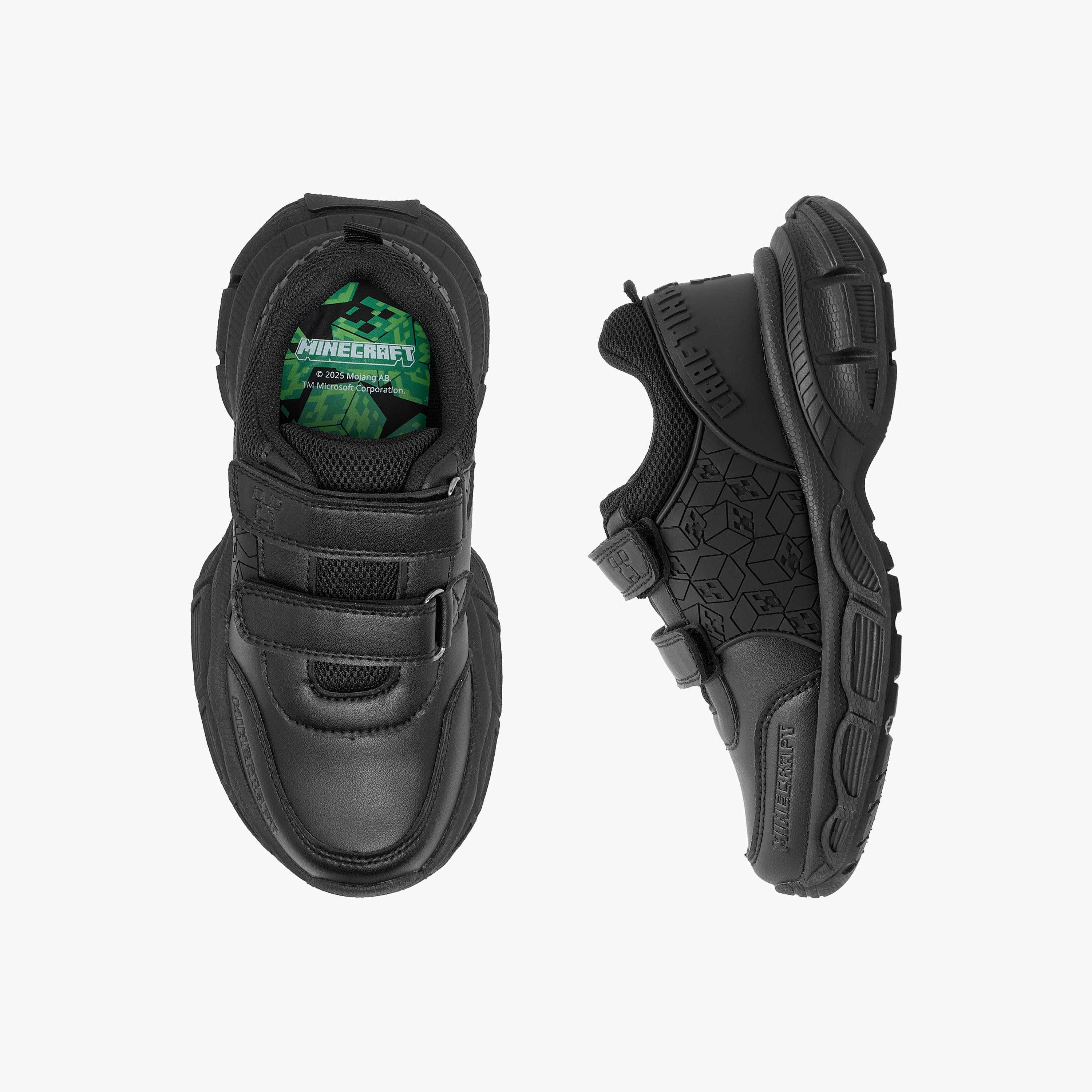 حذاء مدرسي بشريط إغلاق لاصق ونقوش الشعار من ماينكرافت-girls-shoes-schoolshoes-image-1
