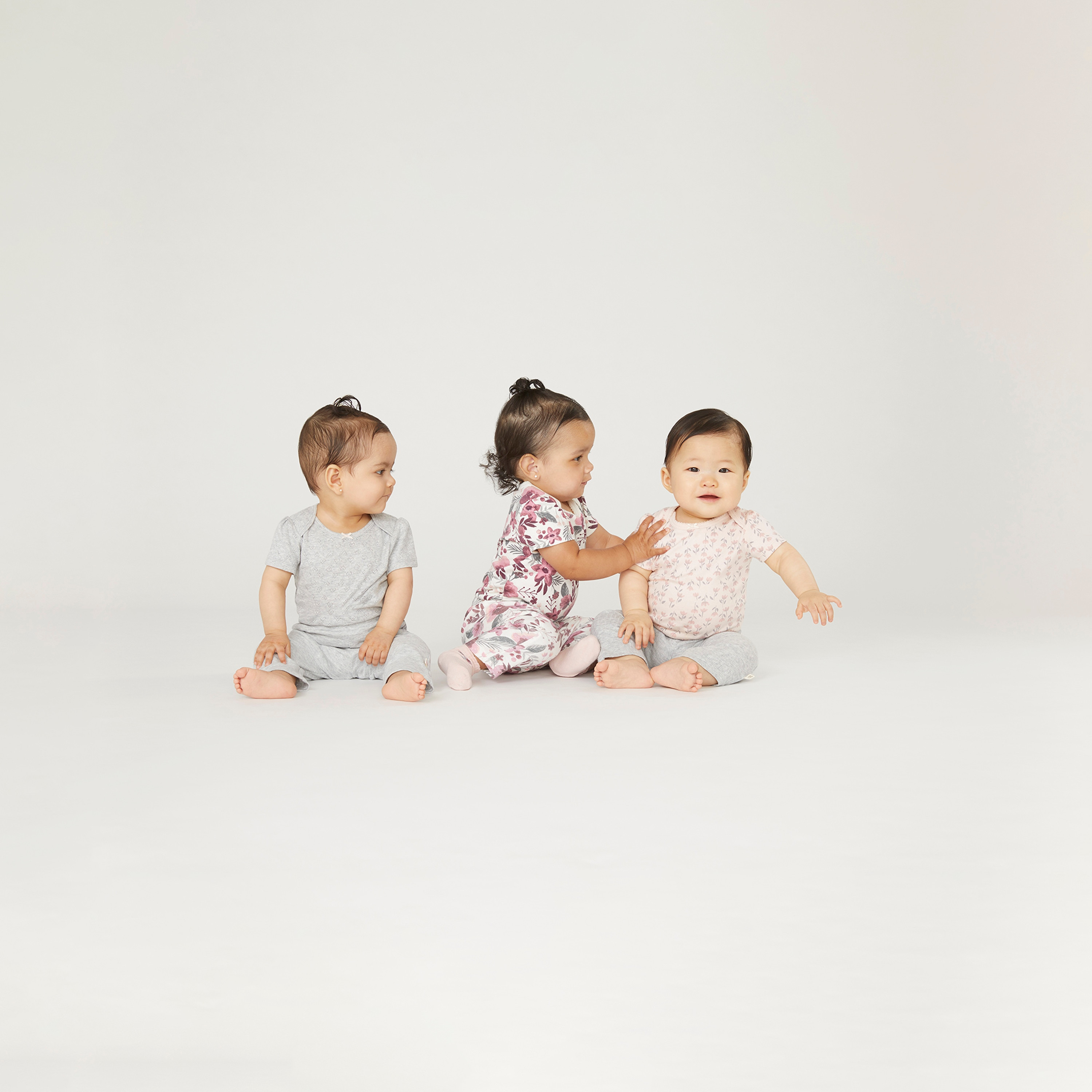 طقم سراويل مطاطية بطبعات، من هاجيز-baby-girls-clothing-bottoms-joggersandtrackpants-image-13