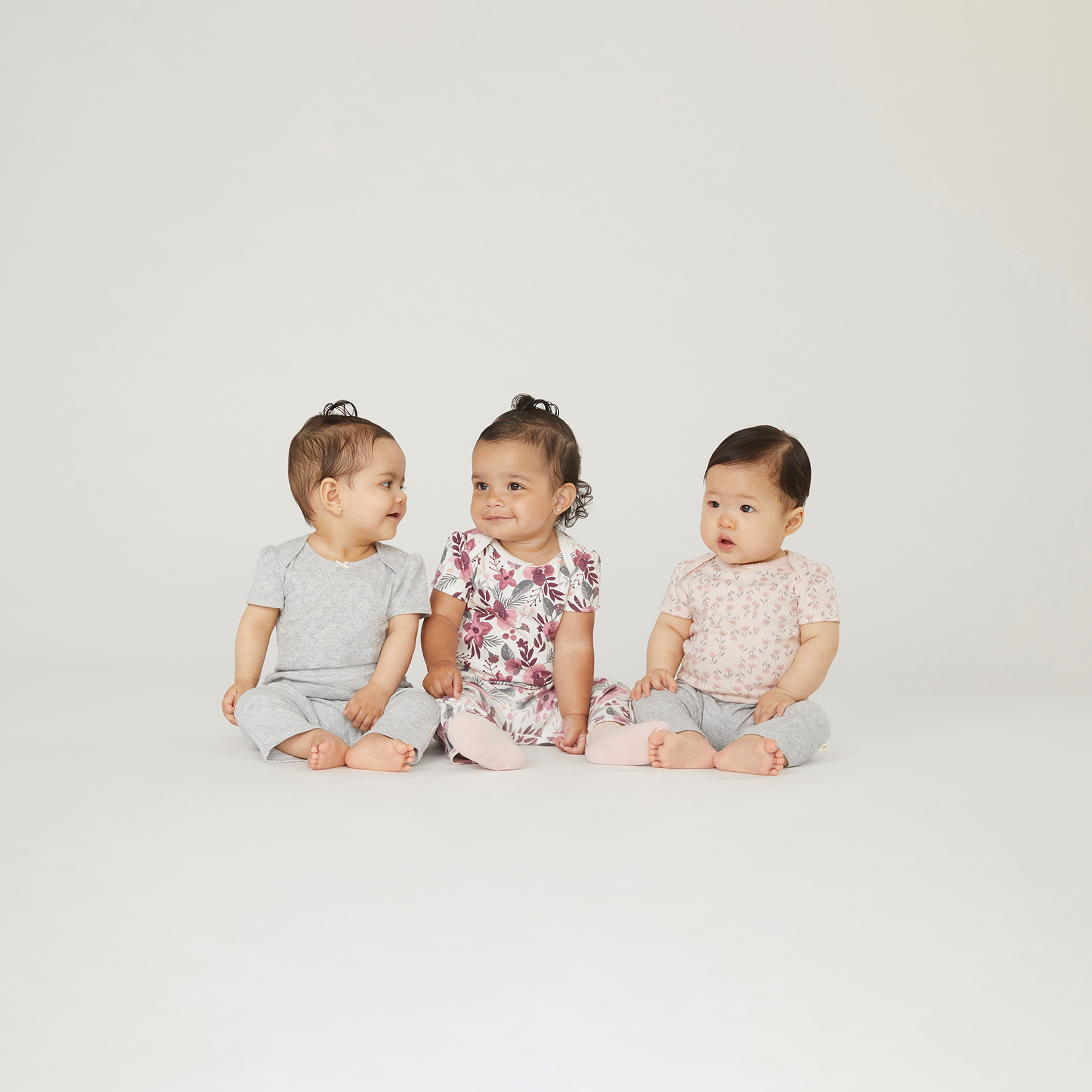 طقم سراويل مطاطية بطبعات، من هاجيز-baby-girls-clothing-bottoms-joggersandtrackpants-image-14