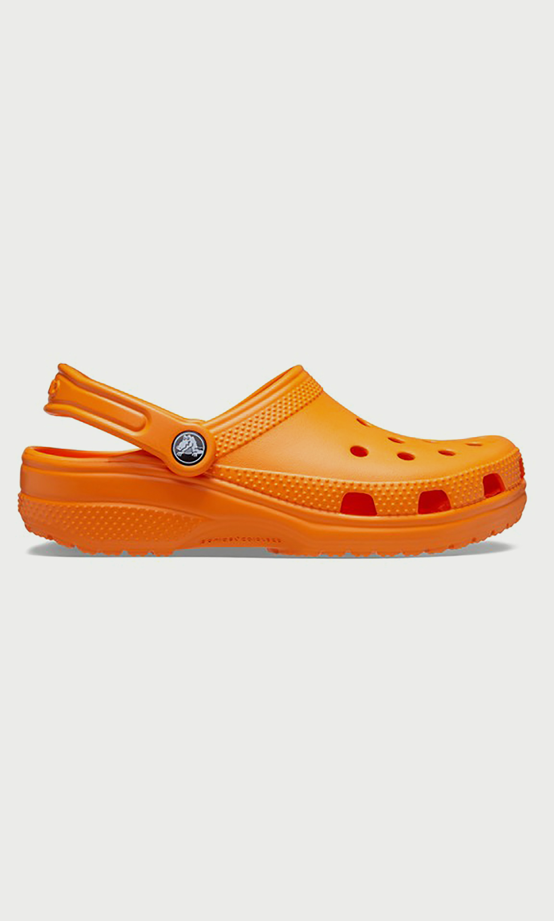 قبقاب كلاسيكي من كروكس للجنسين مزين بفتحات مع حزام خلفي-women-shoes-sandals-flats-image-22