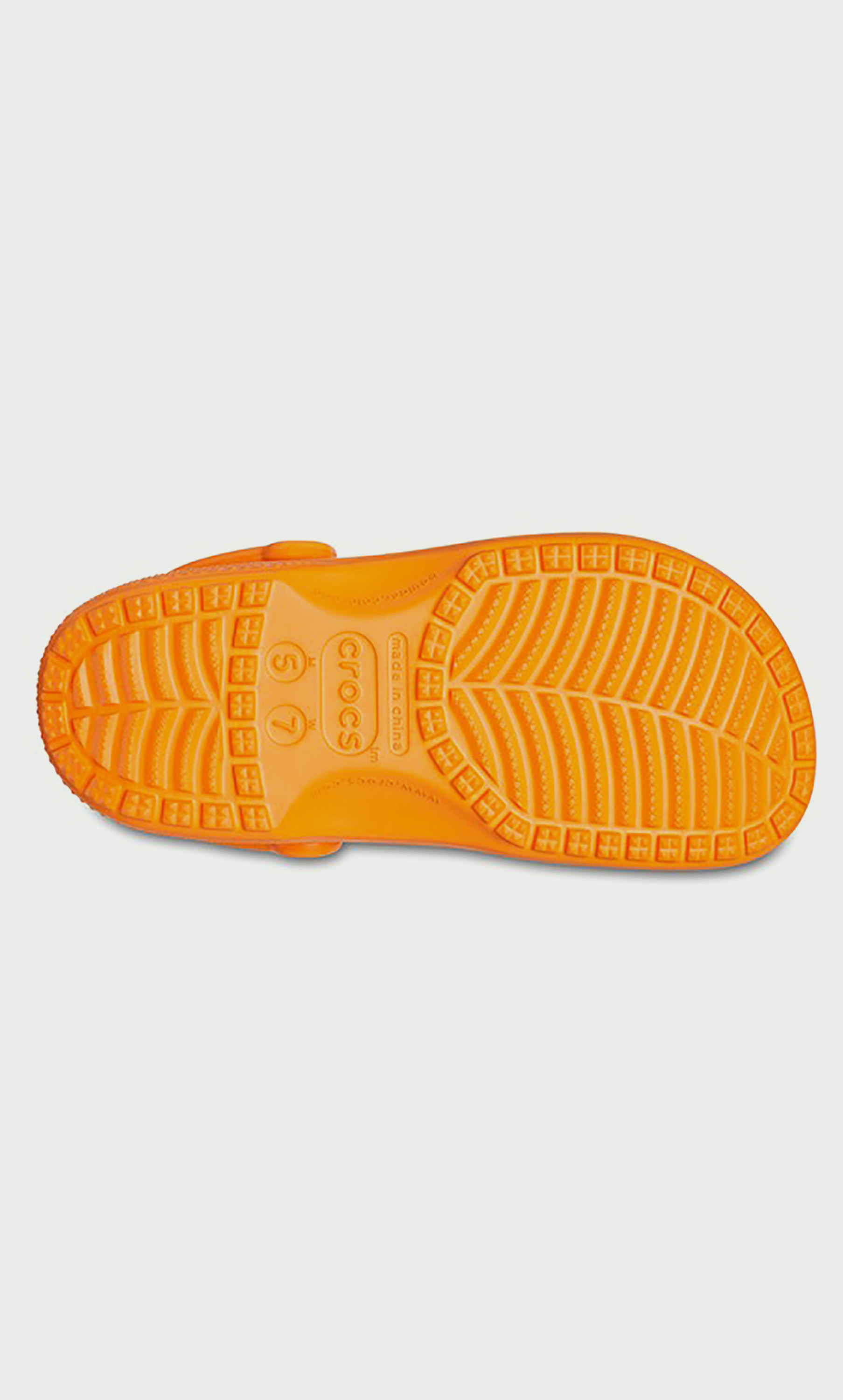 قبقاب كلاسيكي من كروكس للجنسين مزين بفتحات مع حزام خلفي-women-shoes-sandals-flats-image-25