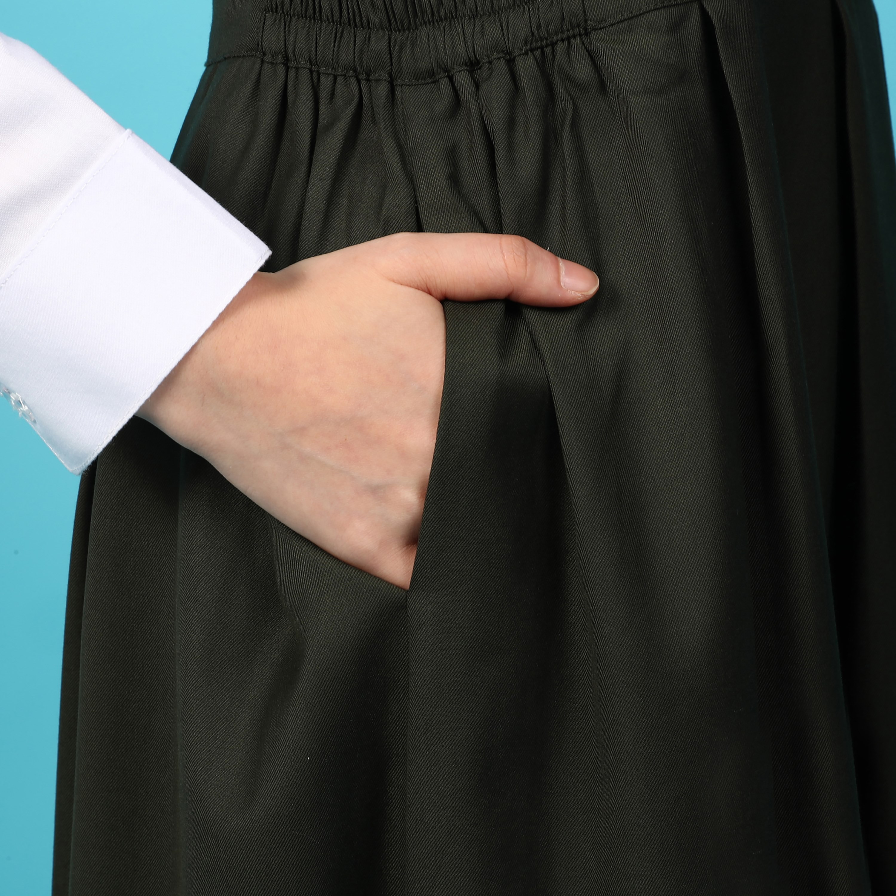 فستان مُوحد للمرحلة المتوسطة بدون أكمام مع ربطة عنق من ماي سكول-girls-clothing-schoolwear-dresses-image-3
