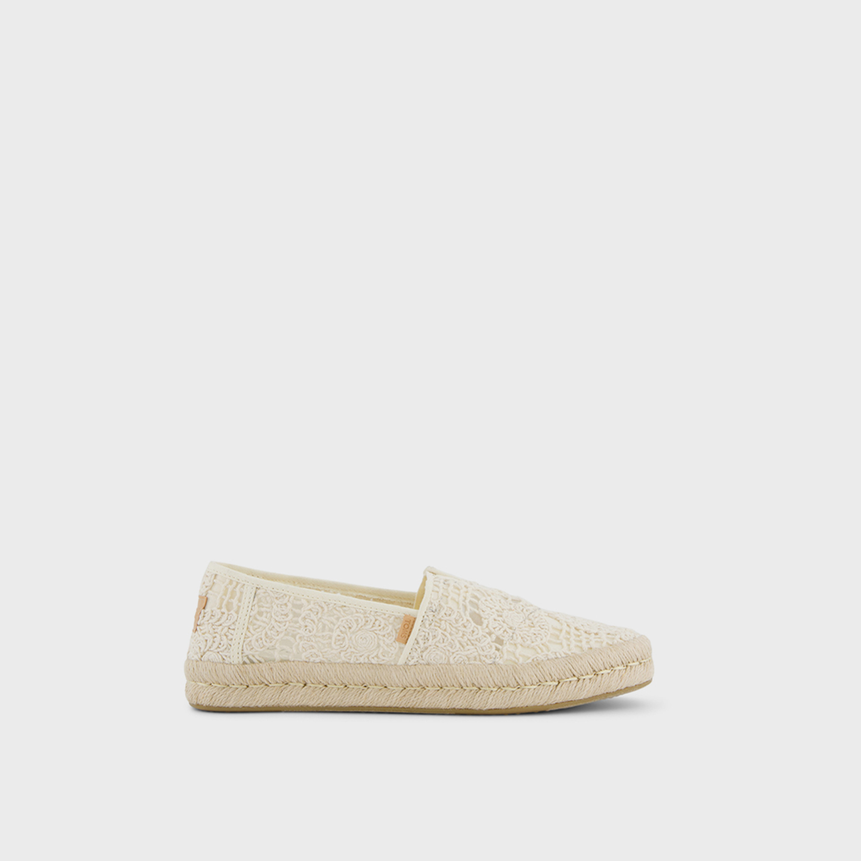 تومز-  حذاء اسبادريل نسائي سهل الارتداء | 10021941-women-shoes-flats-espadrilles-image-2