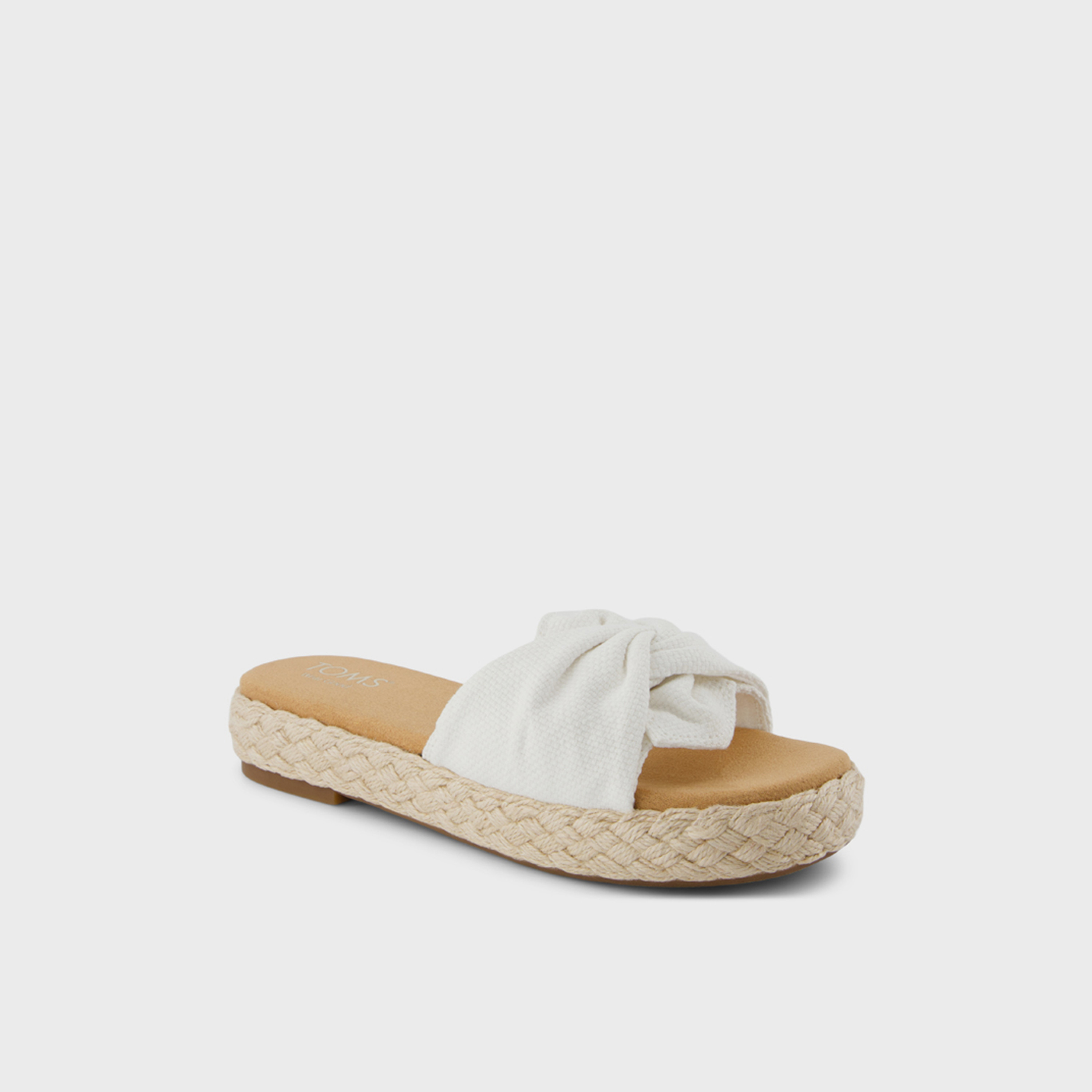 تومز - صندل آبي سلايد  نسائي سهل الارتداء ذو نعل سميك | 10021972-women-shoes-sandals-flats-image-3