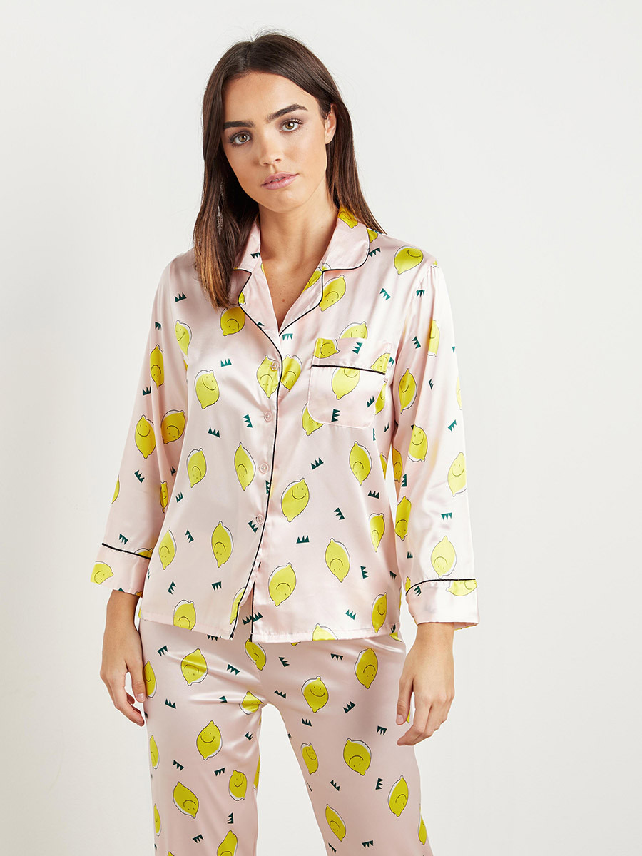 طقم بيجاما قميص وشورت مطبوع من ستايلي-women-clothing-nightwear-pyjamas-bottoms-image-1