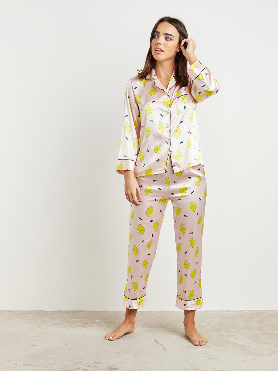 طقم بيجاما قميص وشورت مطبوع من ستايلي-women-clothing-nightwear-pyjamas-bottoms-image-2