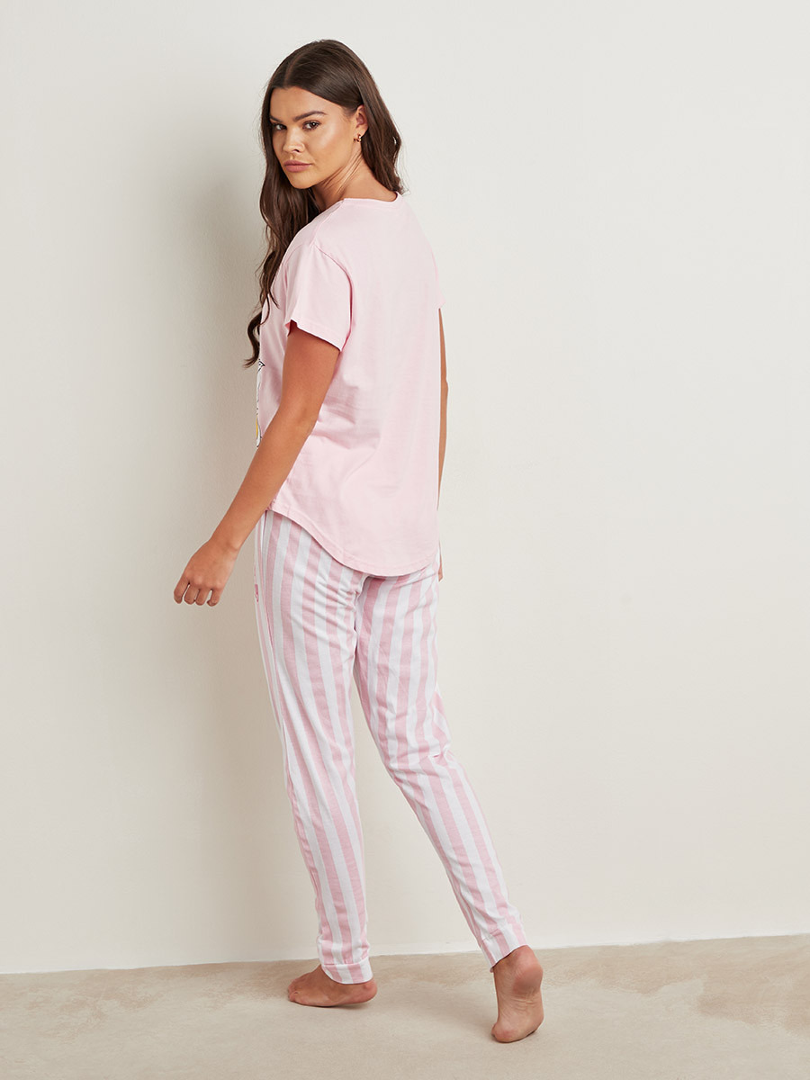 مجموعة من تيشيرت مطبوع وبنطلون مخطط من ستايلي-women-clothing-nightwear-pyjamas-longsets-image-2