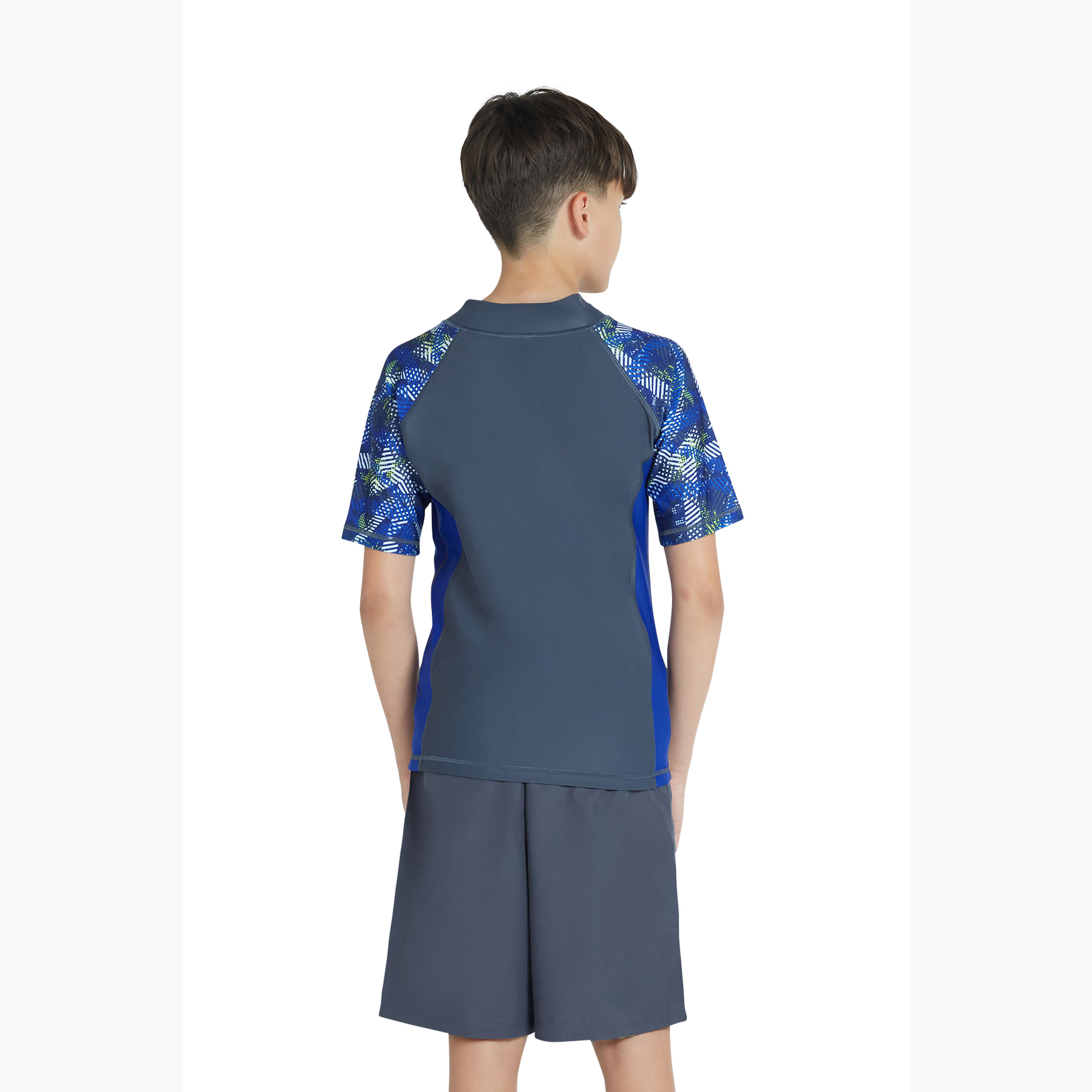 كويغا بويز راش جارد بأكمام قصيرة – خطوط رمادية زرقاء-sports-boys-clothing-swimwear-image-4