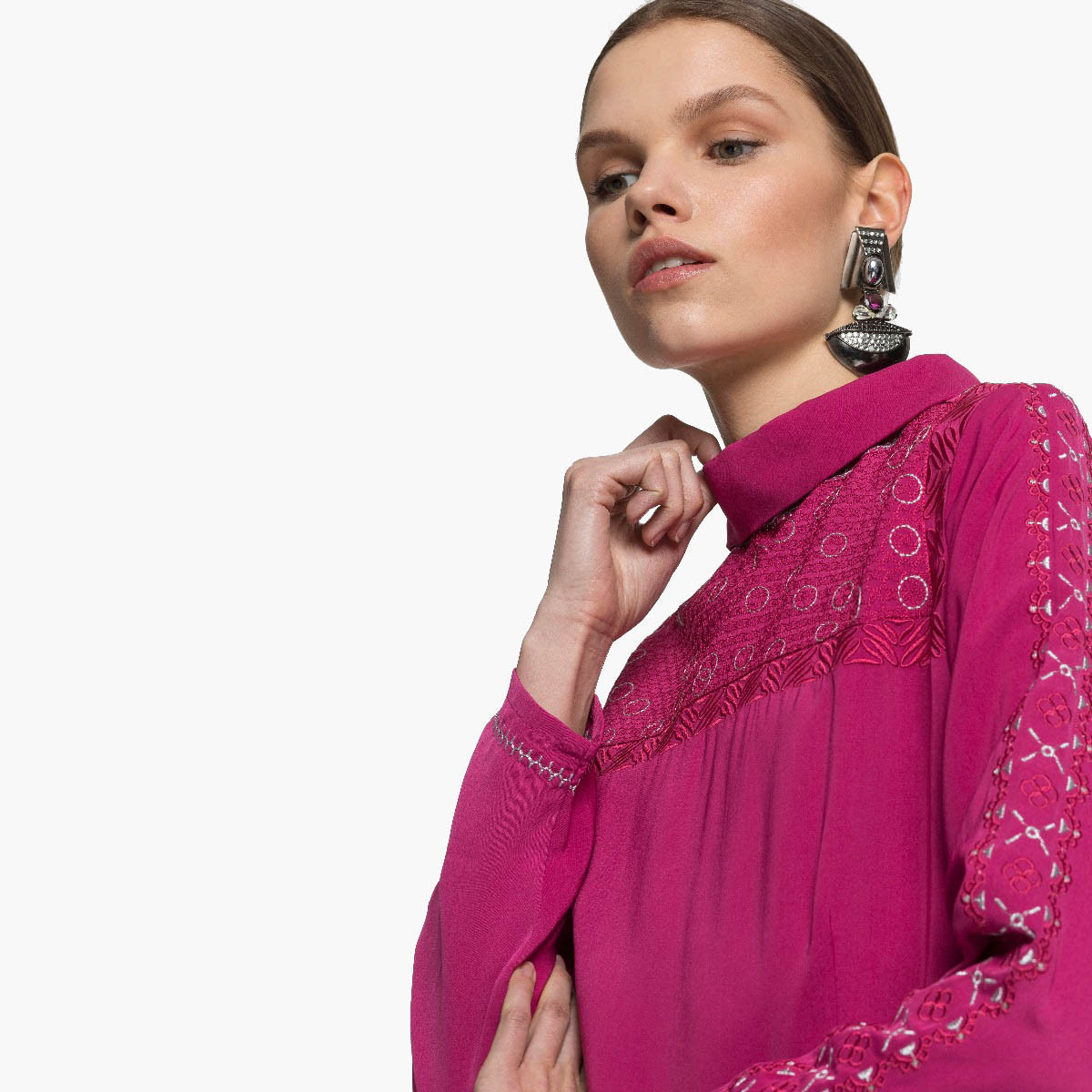 فستان إيه لاين طويل مطرز بأكمام طويلة من رينا-women-clothing-dresses-image-2
