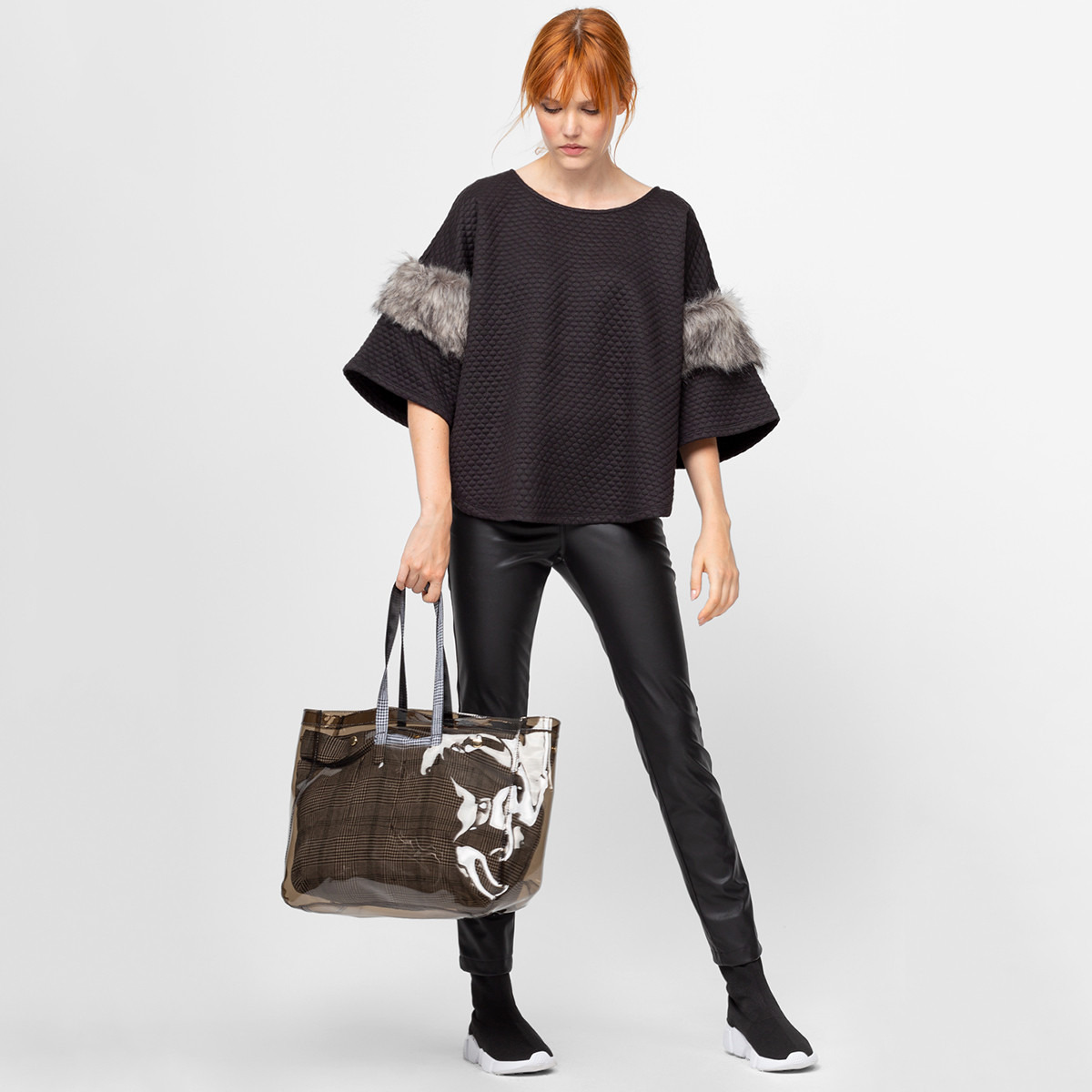 سويت شيرت بارز الملمس بياقة مستديرة وأكمام بتفاصيل فرو من رينا-women-clothing-cardigansandjumpers-cardigans-image-4