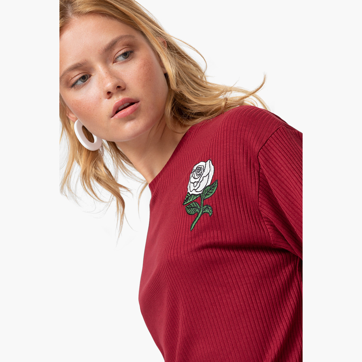 تيشيرت بارز الملمس بياقة ضيقة وأكمام قصيرة من رينا-women-clothing-tshirts-image-3