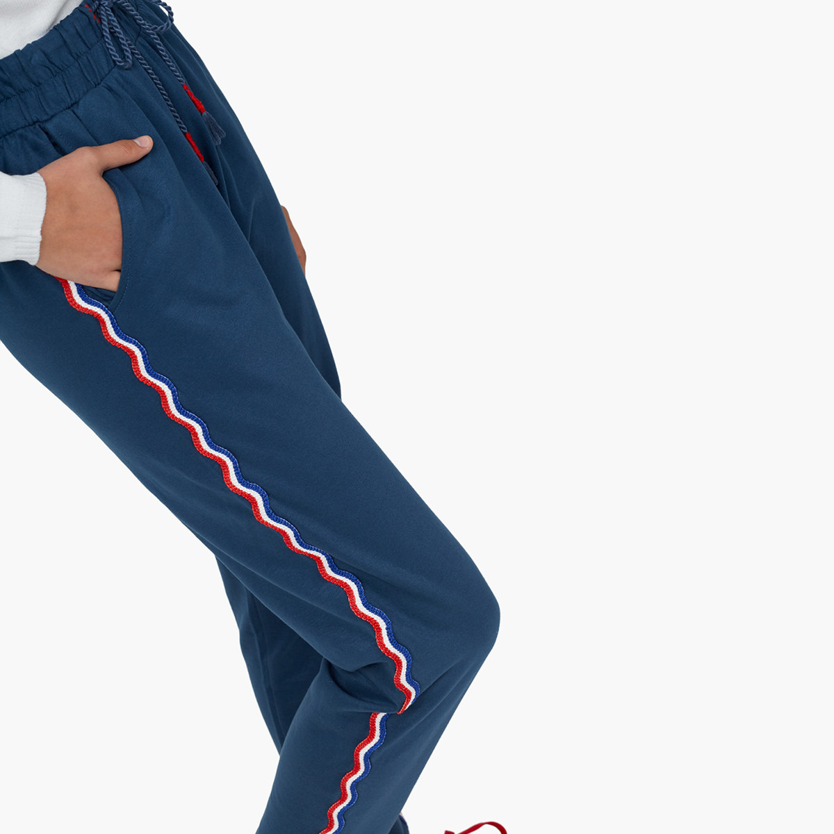 بنطلون سادة برباط إغلاق وشريط من رينا-women-clothing-bottoms-trousers-image-3