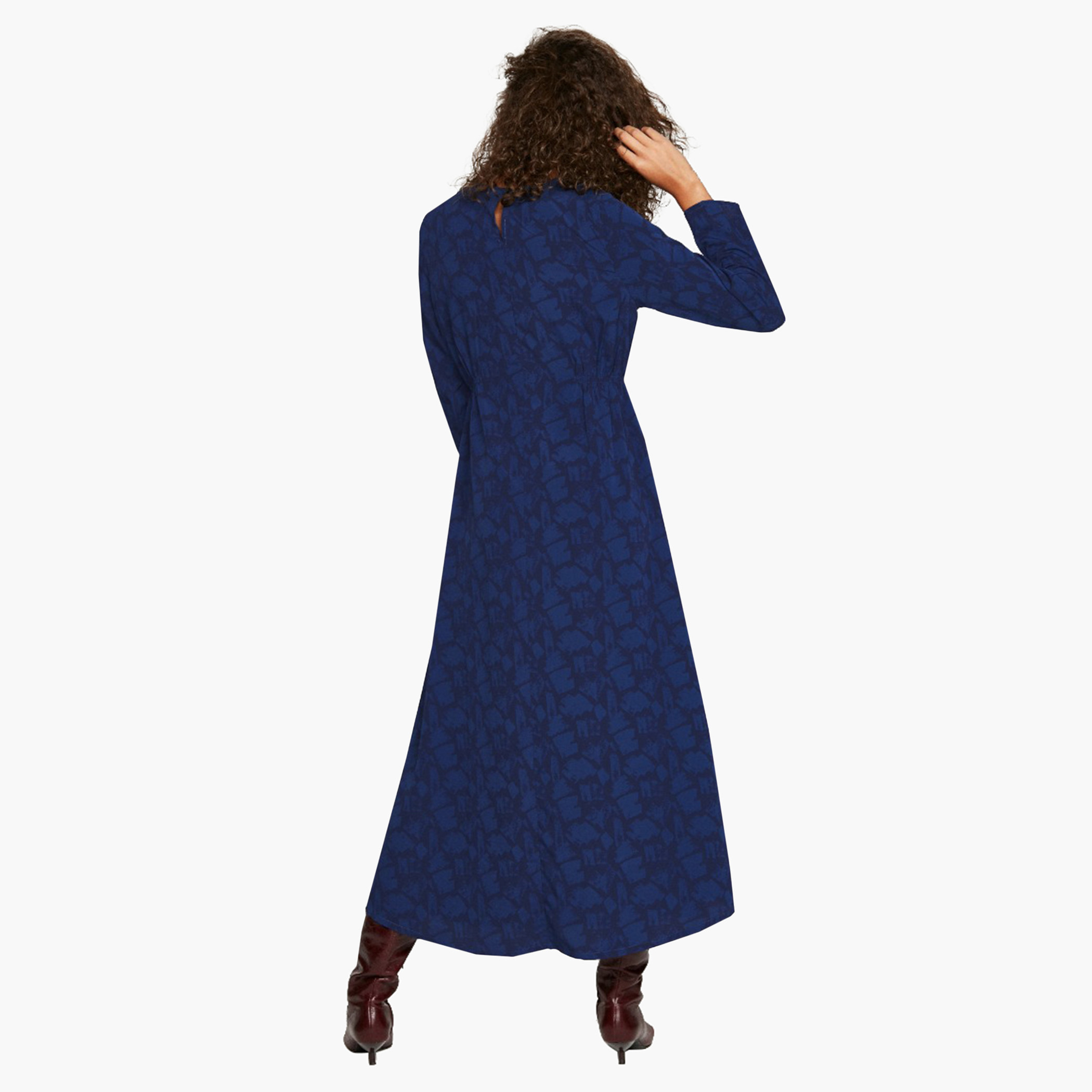 فستان إيه لاين ماكسي بطبعات وتفاصيل كسرات من رينا-women-clothing-dresses-image-3