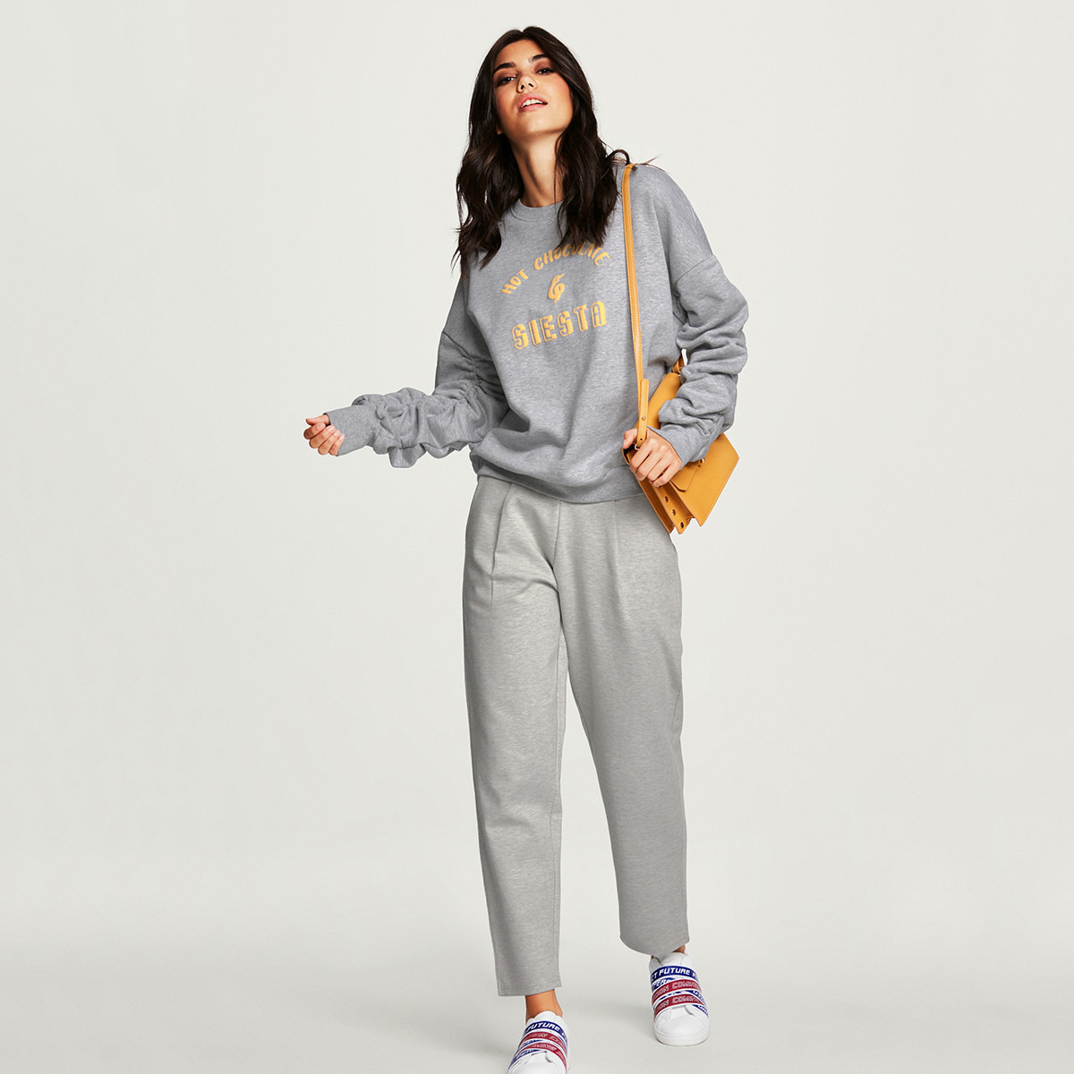 بنطلون رياضي سادة بجيوب وخصر مطّاطي من رينا-women-clothing-bottoms-joggers-image-7