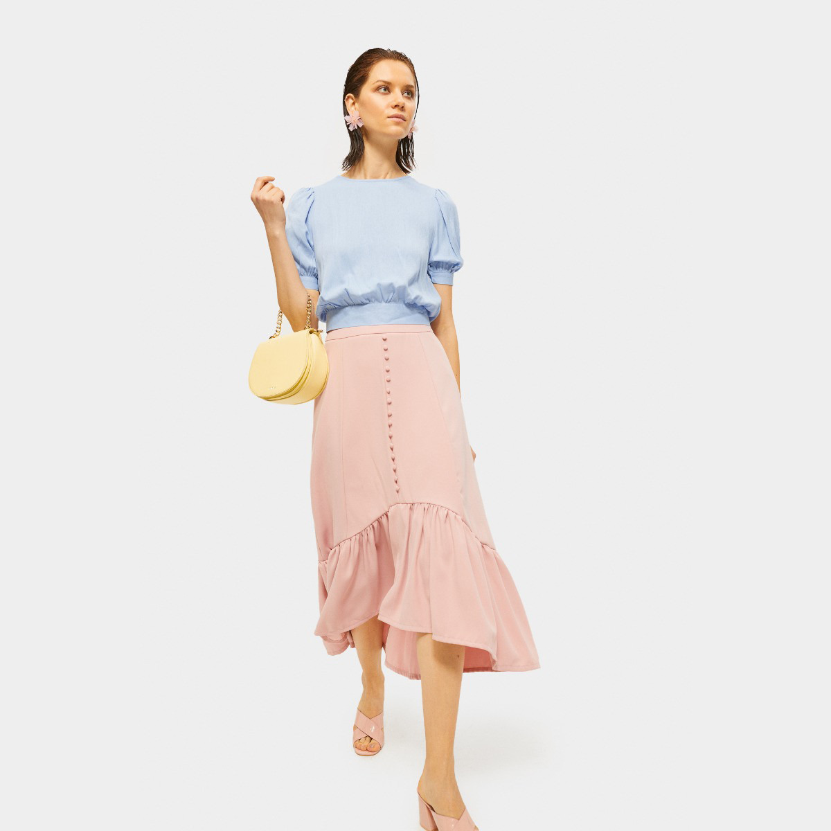 تنورة إيه لاين سادة متوسطة الإرتفاع  بكشكشة من رينا-women-clothing-bottoms-skirts-image-3