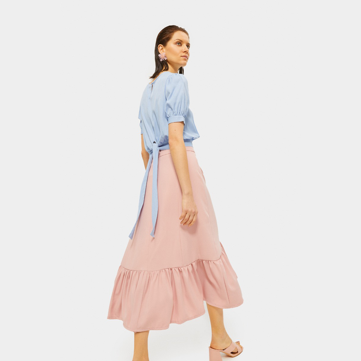تنورة إيه لاين سادة متوسطة الإرتفاع  بكشكشة من رينا-women-clothing-bottoms-skirts-image-1