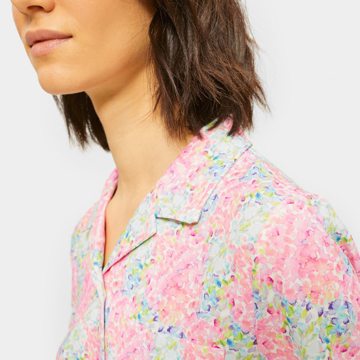 تيشيرت سليم بأكمام قصيرة وطبعات أزهار من رينا-women-clothing-shirtsandblouses-blouses-image-2