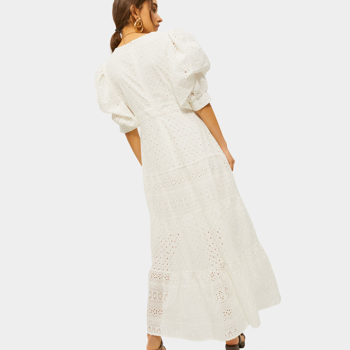 فستان طويل إيه لاين بارز الملمس بياقة V وأكمام منتفخة من رينا-women-clothing-dresses-image-7