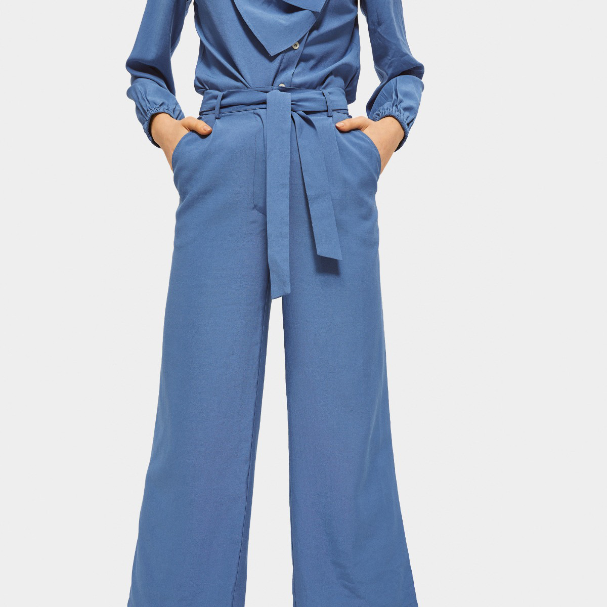 بنطلون بلازو سادة واسع بخصر متوسط الارتفاع وجيوب وأربطة من رينا-women-clothing-bottoms-trousers-image-1