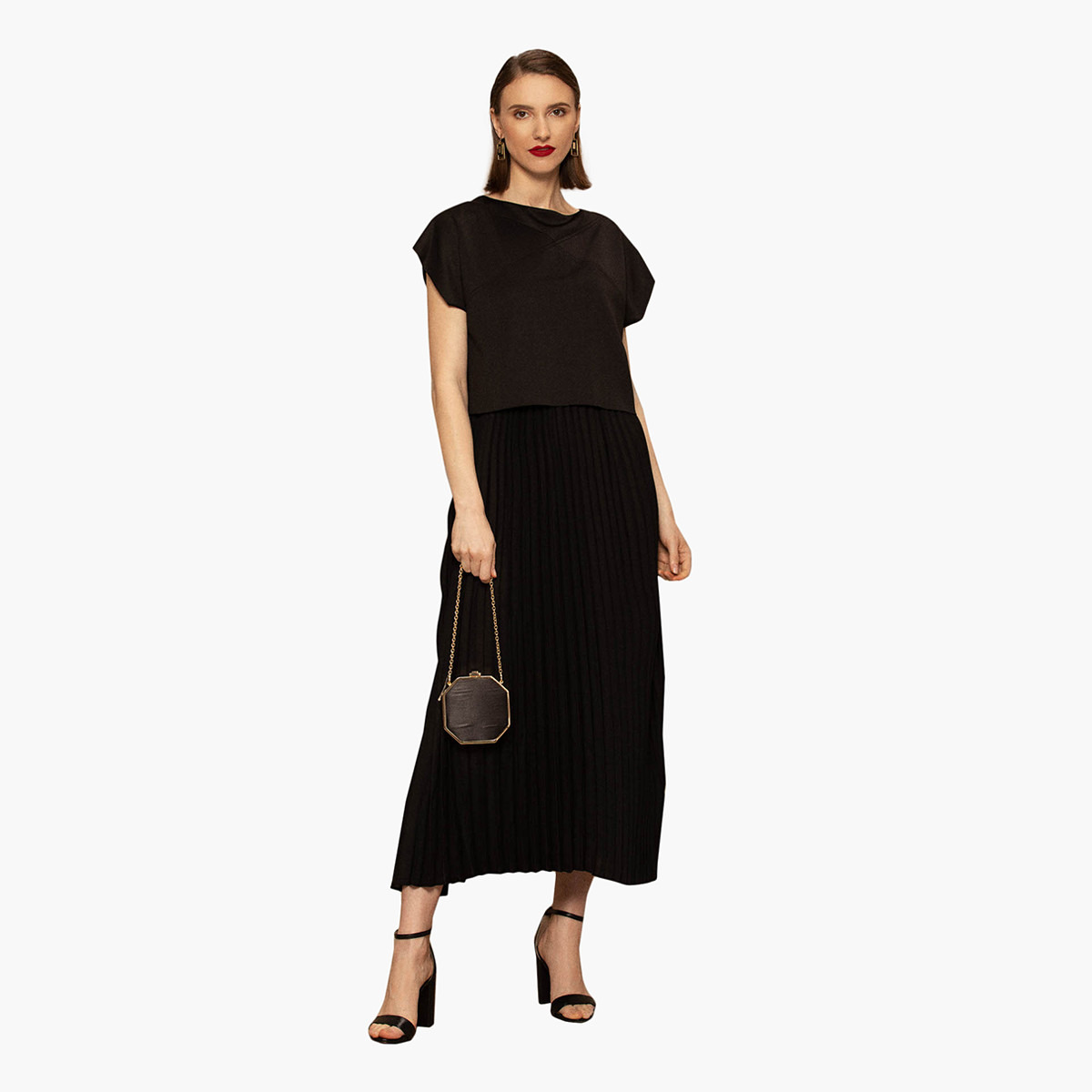 فستان طويل سادة بثنايا وياقة ضيقة وأكمام كاب من رينا-women-clothing-dresses-image-1
