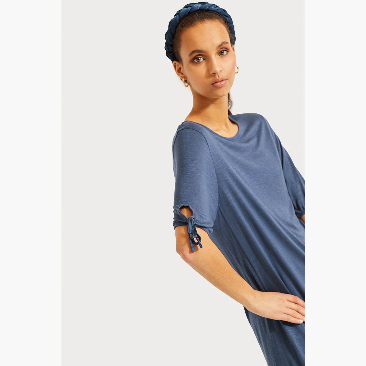 فستان طويل ميدي سادة بأربطة وأكمام قصيرة من رينا-women-clothing-dresses-image-3