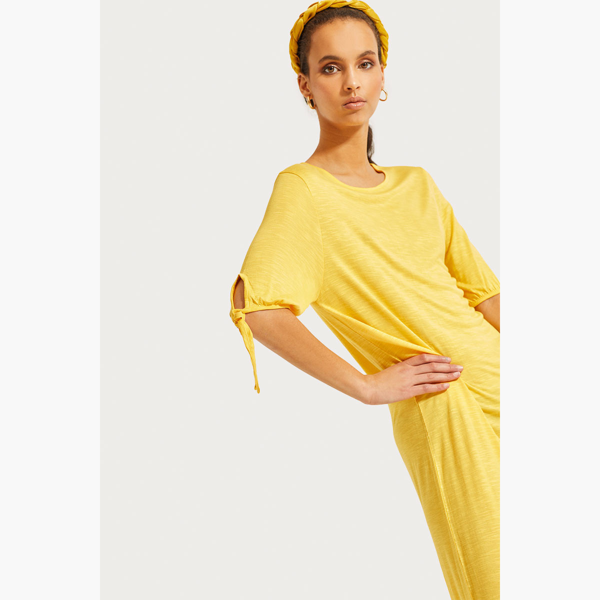 فستان طويل ميدي سادة بأربطة وأكمام قصيرة من رينا-women-clothing-dresses-image-7