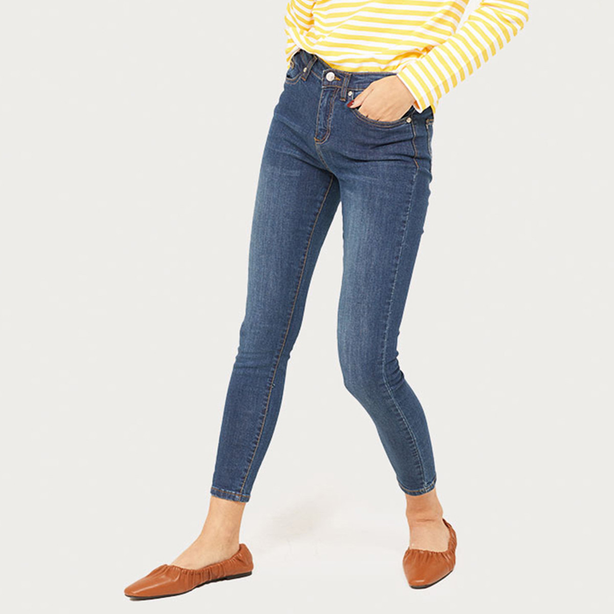Rina Solid Mid-Rise Denim Jeans with Pockets and Button Closure-women-clothing-bottoms-jeans-image-1