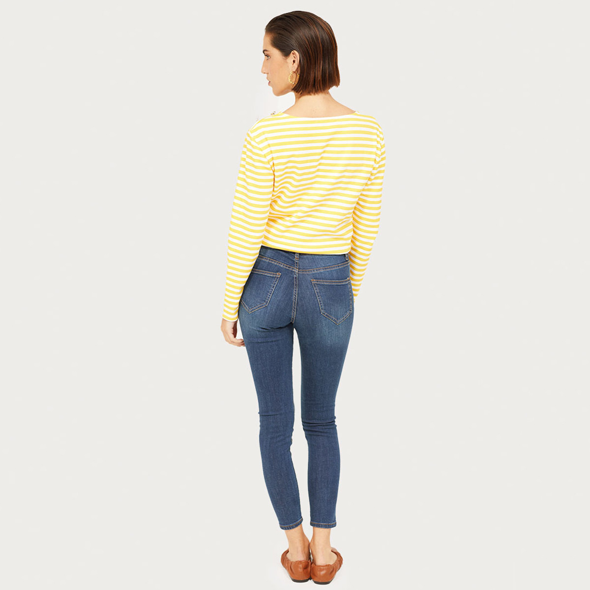 Rina Solid Mid-Rise Denim Jeans with Pockets and Button Closure-women-clothing-bottoms-jeans-image-3