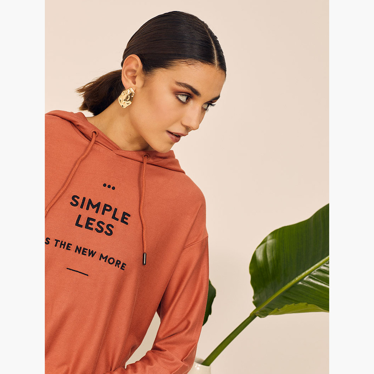 هودي بأكمام طويلة وتفاصيل رباط وطبعات رينا-women-winterwear-hoodiesandsweatshirts-hoodies-image-2