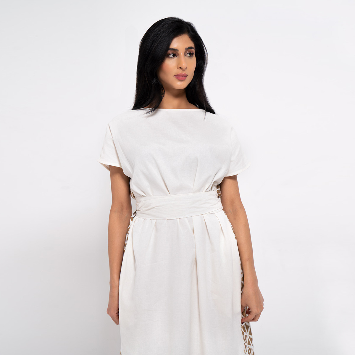 فستان إيه لاين طويل بأكمام قصيرة وياقة قارب من رينا-women-clothing-dresses-image-2