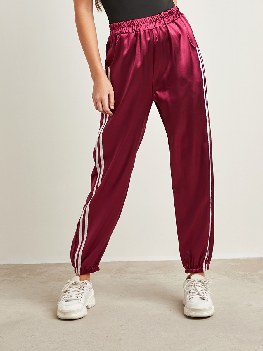 بنطلون رياضي بشريط جانبي من ستايلي-women-clothing-bottoms-joggers-image-1