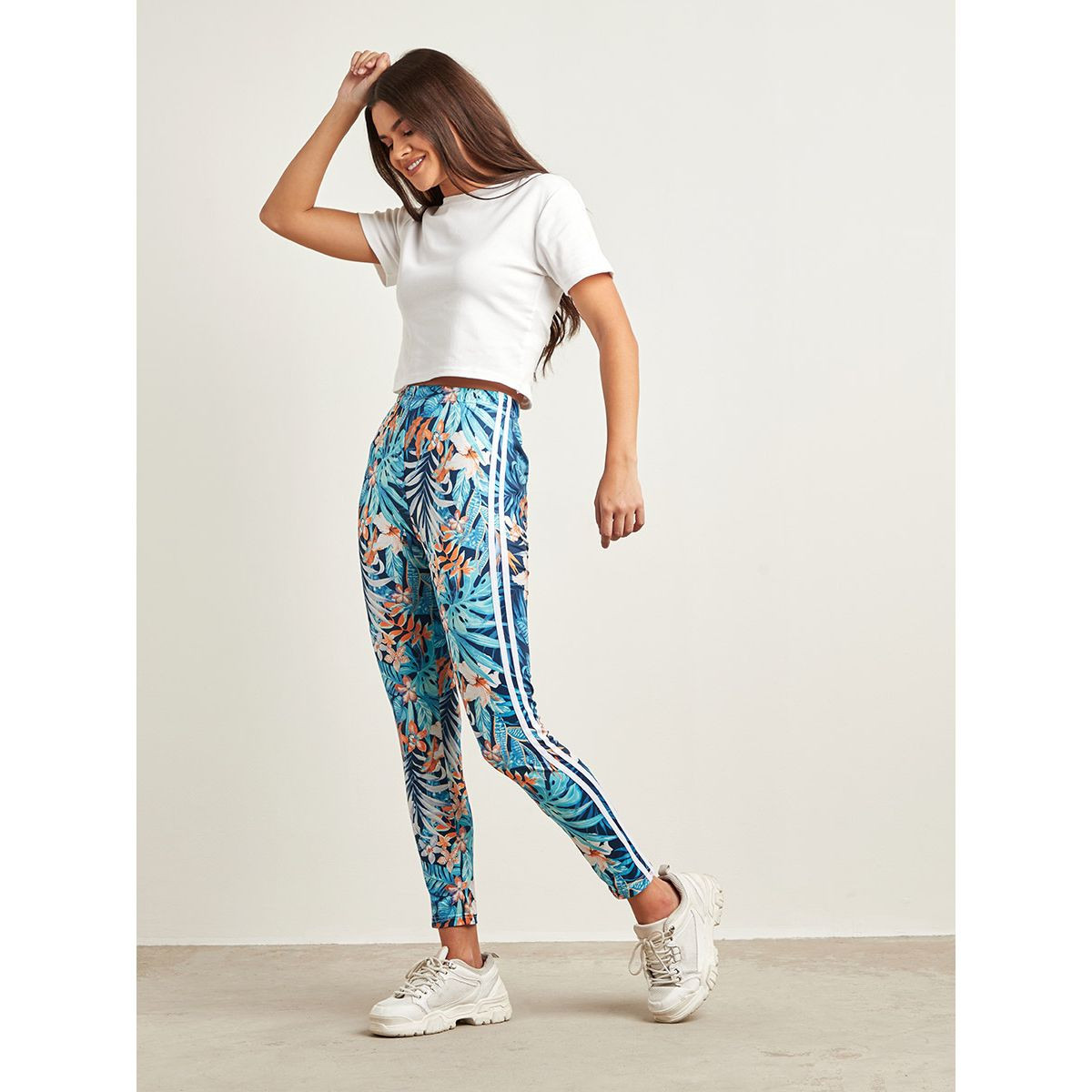 Styli Tropical Print Activewear Leggings-women-clothing-bottoms-leggings-image-2