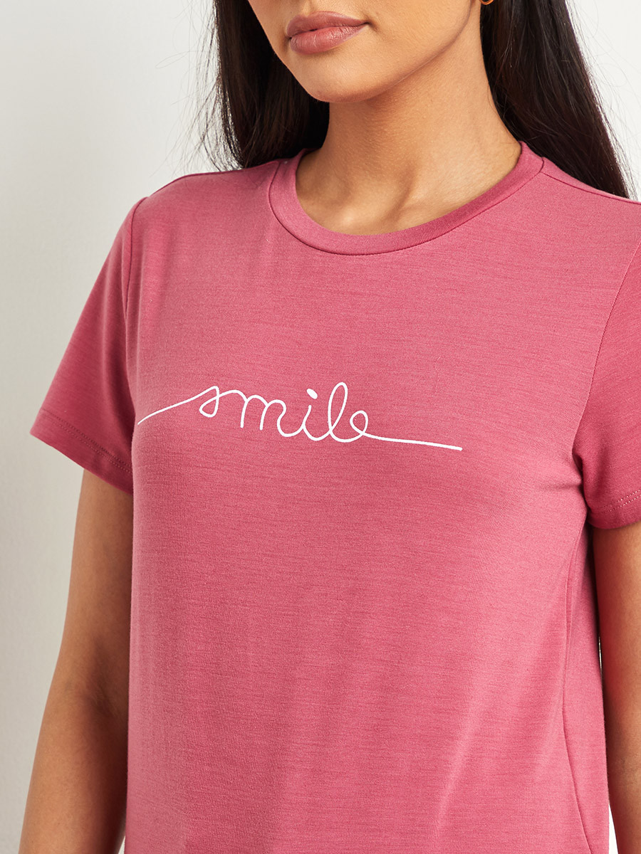 تيشيرت مطبوع بأكمام قصيرة من ستايلي-women-clothing-tshirts-image-4
