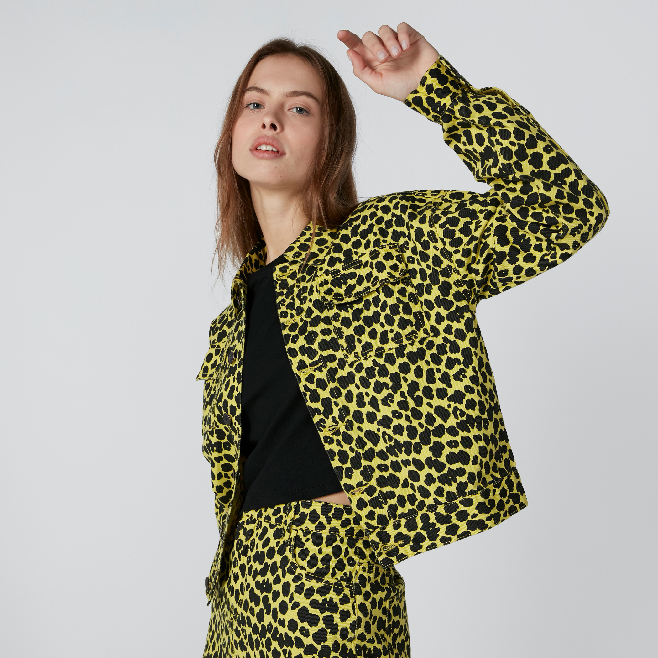 جاكيت دينم بأكمام طويلة وأزرار وطبعات-women-winterwear-coatsandjackets-jackets-image-3