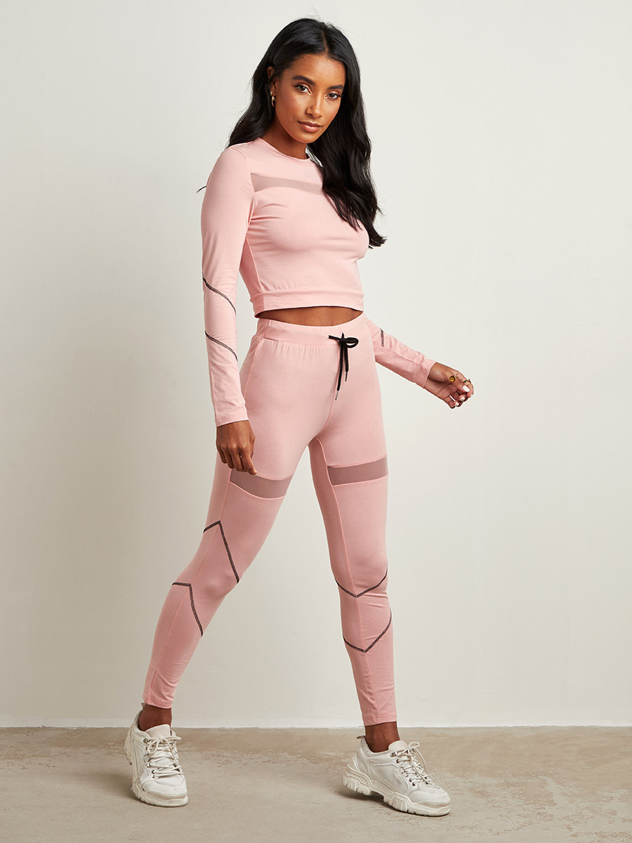 طقم ليقنز وتيشيرت بتداخلات شبكية من ستايلي-women-clothing-sportswearandactivewear-tshirtsandvests-image-3