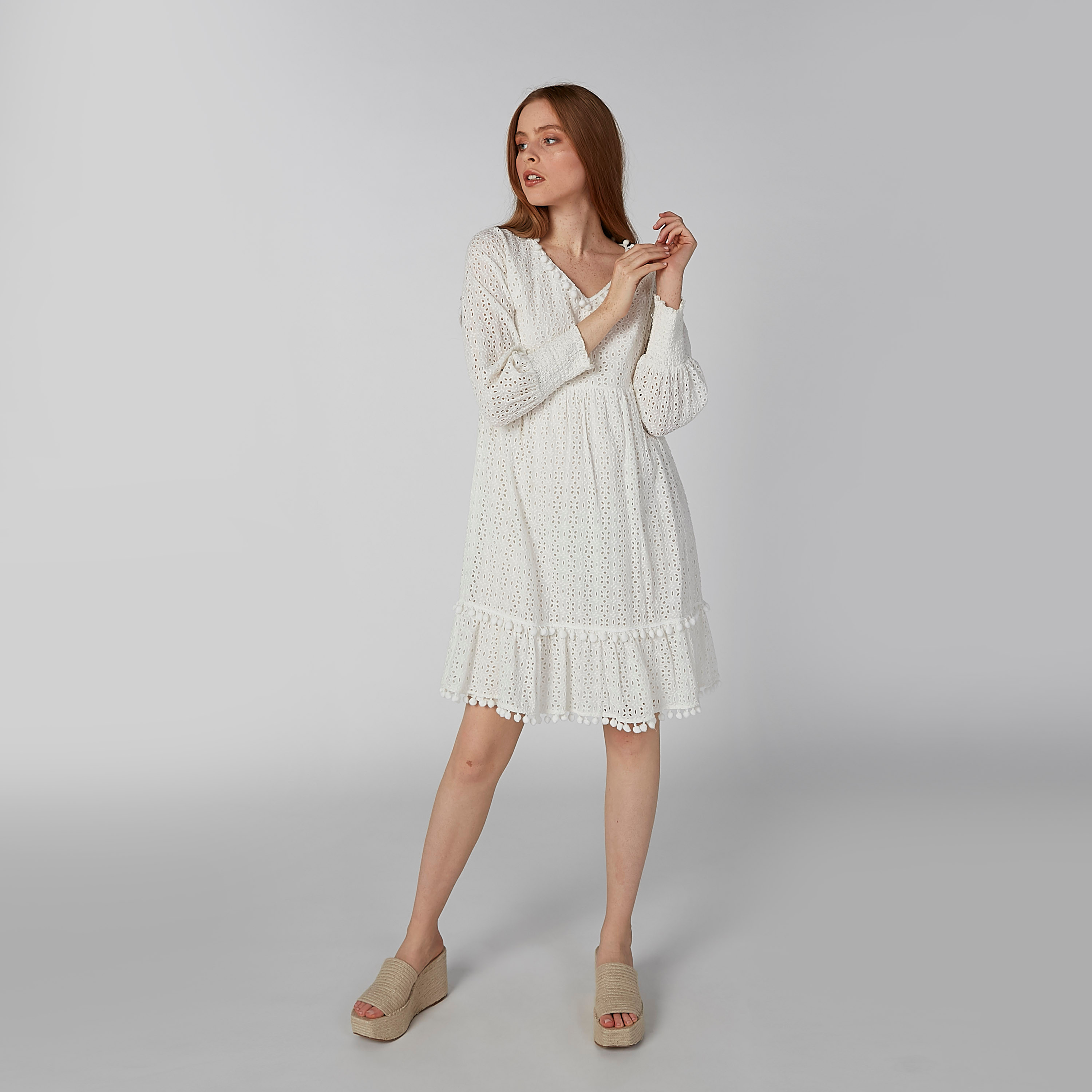 فستان متوسط الطول بارز الملمس بأكمام طويلة وياقة V-women-clothing-dresses-image-4