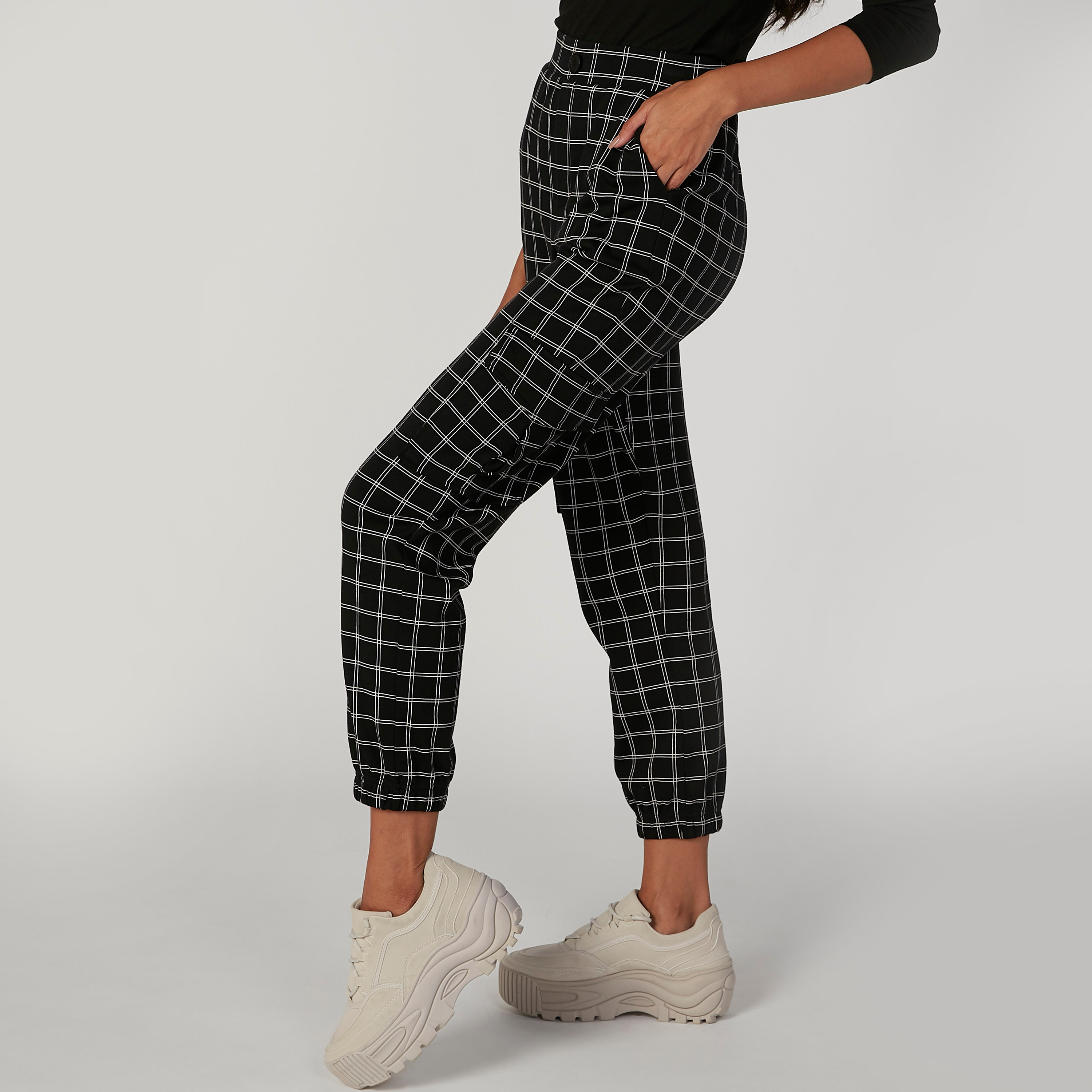 Chequered Cuffed Pants with Elasticised Waistband and Pocket Detail-women-clothing-trousers-image-3