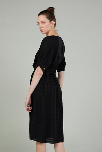 Textured Midi A-line Dress with V-neck and Short Sleeves
