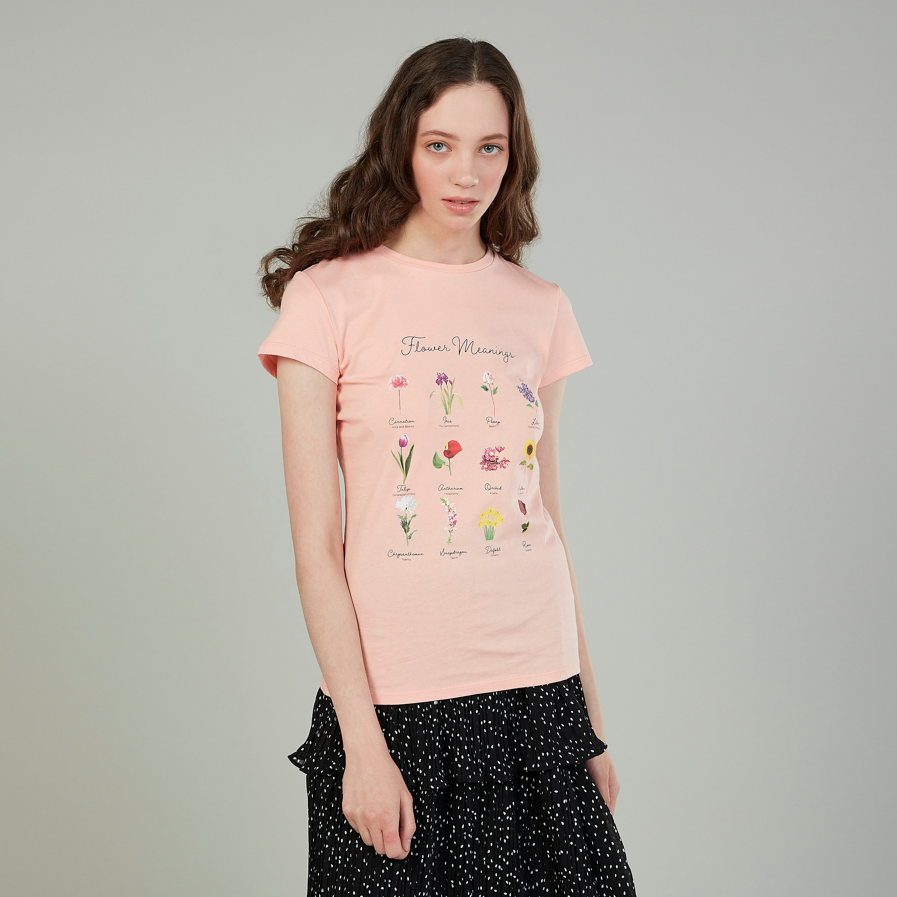تيشيرت بياقة ضيّقة وأكمام كاب وطبعات-women-clothing-tshirts-image-1