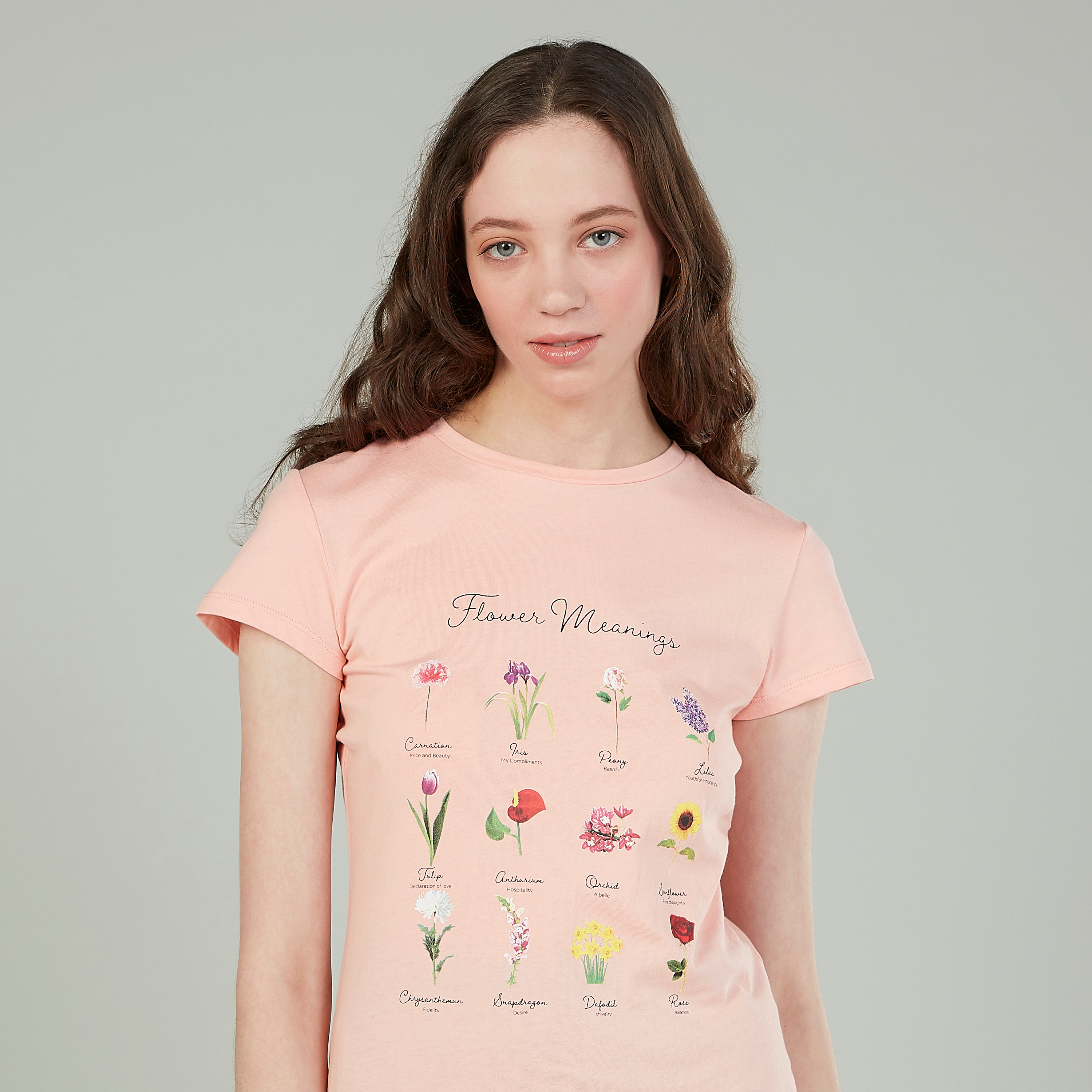 تيشيرت بياقة ضيّقة وأكمام كاب وطبعات-women-clothing-tshirts-image-3