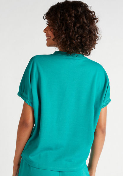 Solid Crew Neck T-shirt with Elasticated Sleeve Hems