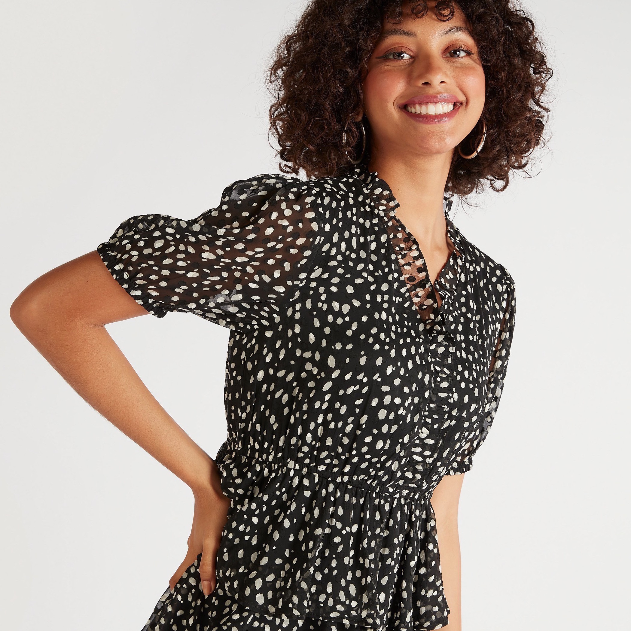 فستان ميدي إيه لاين بطبعات وياقة كشكش-women-clothing-dresses-image-3
