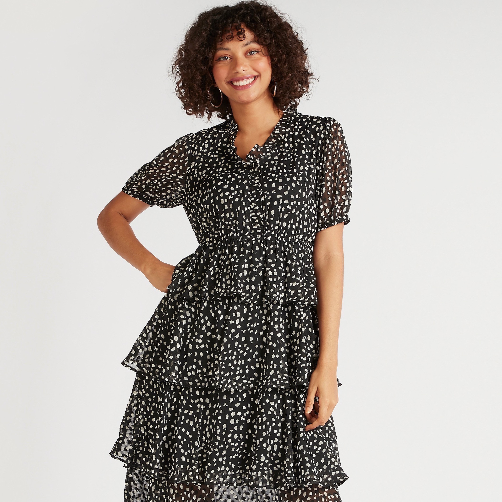 فستان ميدي إيه لاين بطبعات وياقة كشكش-women-clothing-dresses-image-6