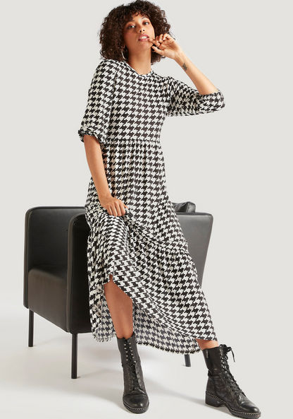 Houndstooth Check Maxi A-line Dress with 3/4 Sleeves
