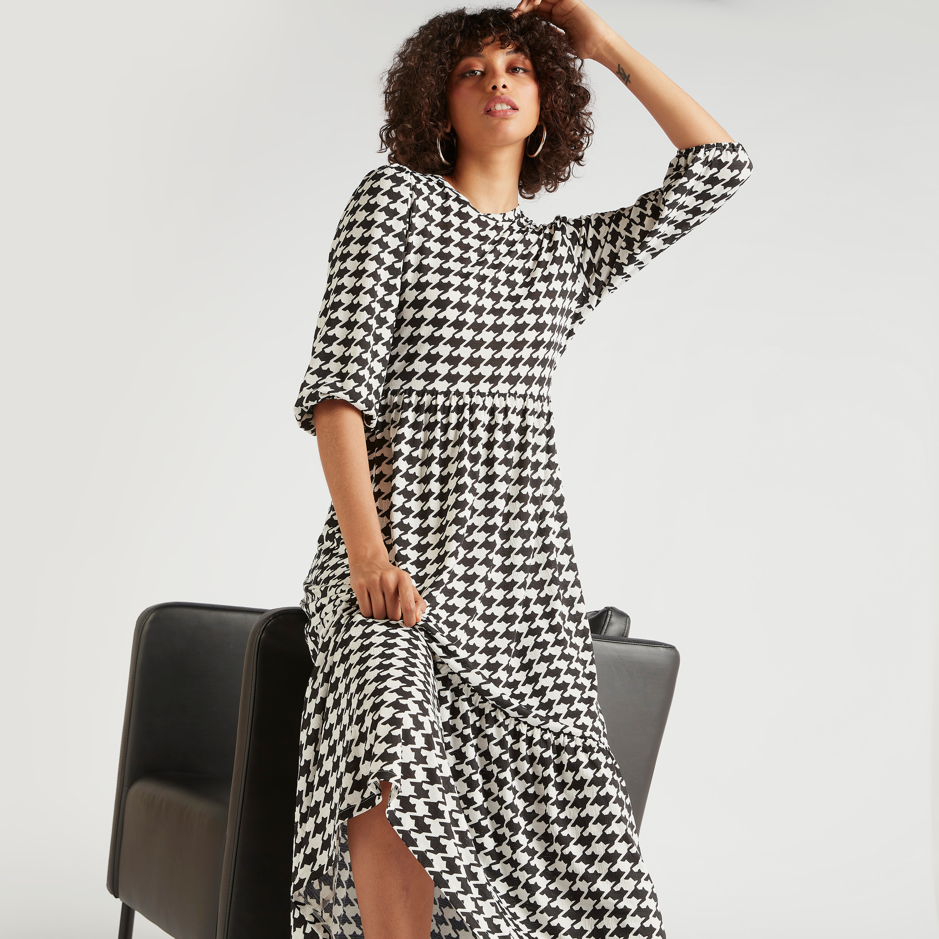 فستان مستدام كاروهات أبيض وأسود طويل إيه لاين بأكمام 3/4-women-clothing-dresses-image-7
