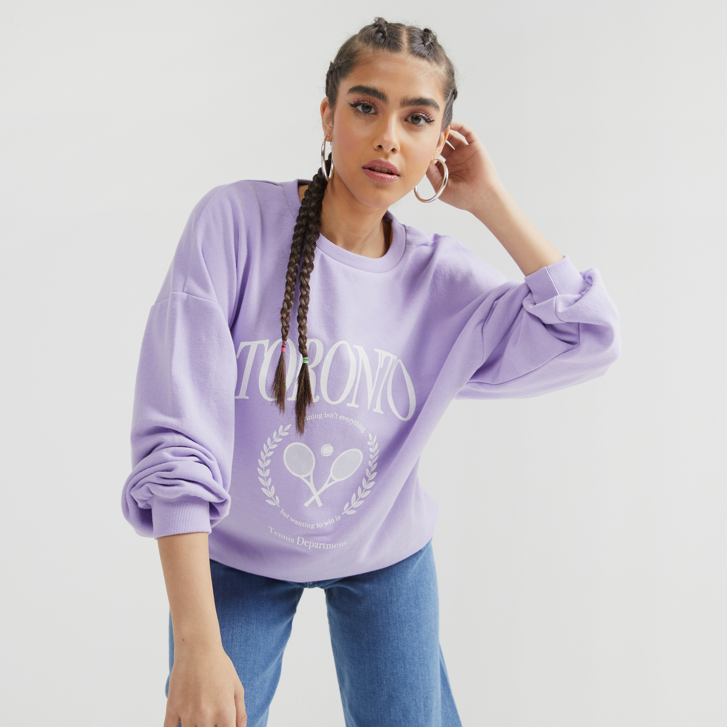 سويت شيرت بياقة ضيّقة وأكمام طويلة وطبعات-women-clothing-hoodiesandsweatshirts-sweatshirts-image-2